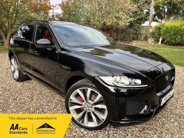 Used Jaguar F-Pace 2018 for sale - 76211873: Photo 1