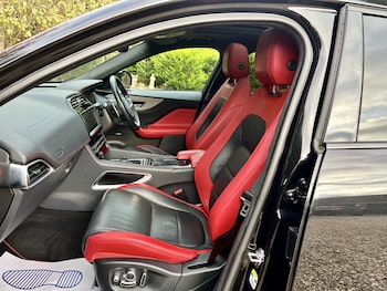 Used Jaguar F-Pace 2018 for sale - 76211873: Photo 2