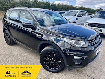 Used Land Rover Discovery Sport 2016 for sale - 79545552: Photo