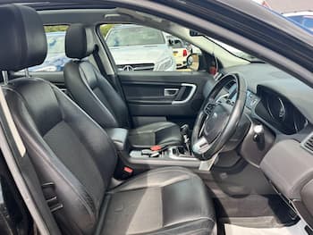 Used Land Rover Discovery Sport 2016 for sale - 79545552: Photo