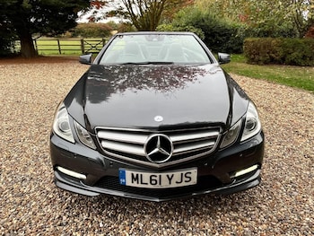 Used Mercedes-Benz E Class 2011 for sale - 76776426: Photo