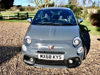 Used Abarth 595 2018 for sale - 74617500: Photo