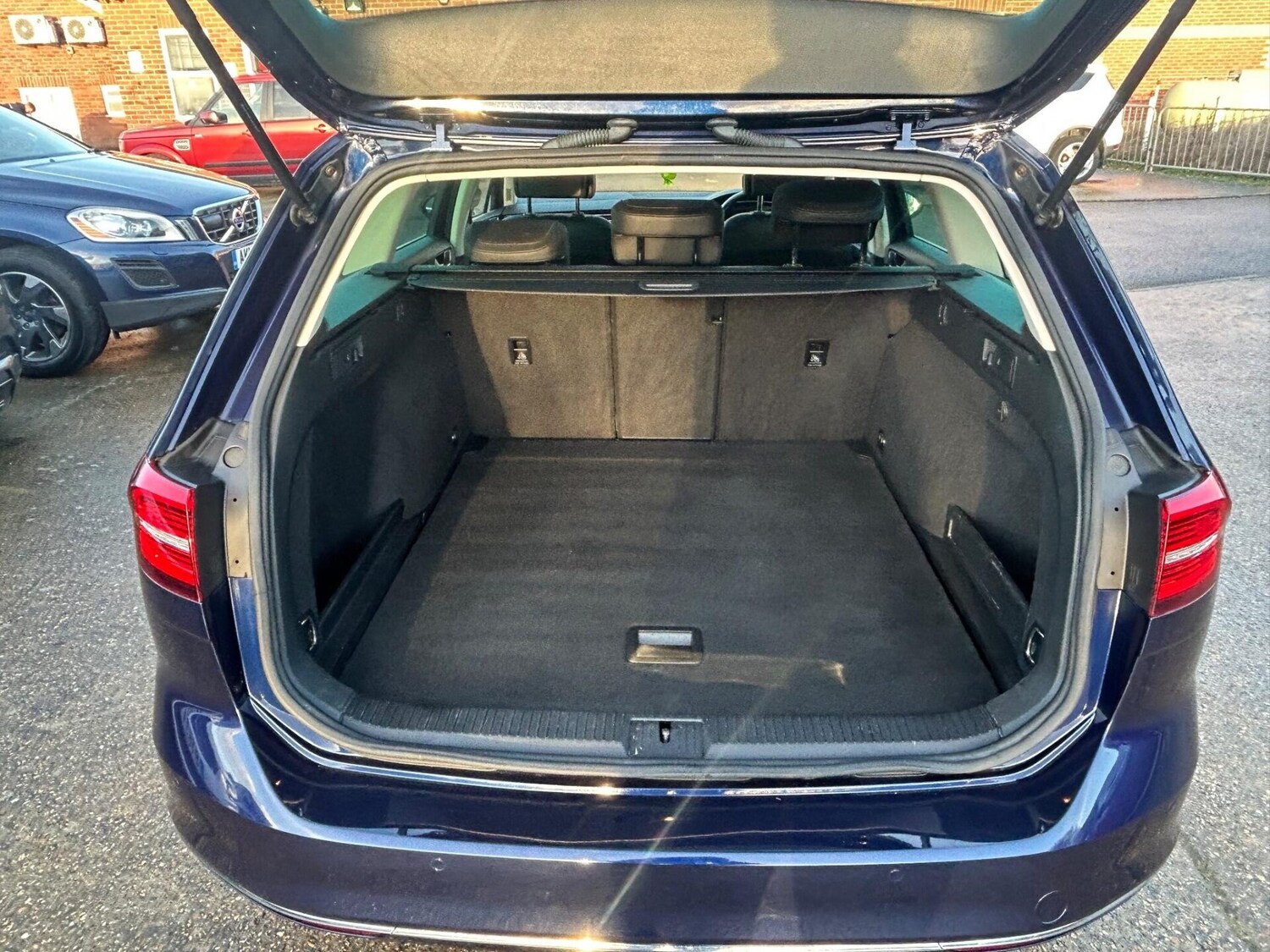 Used Volkswagen Passat 2019 for sale - 77171377: Photo 11