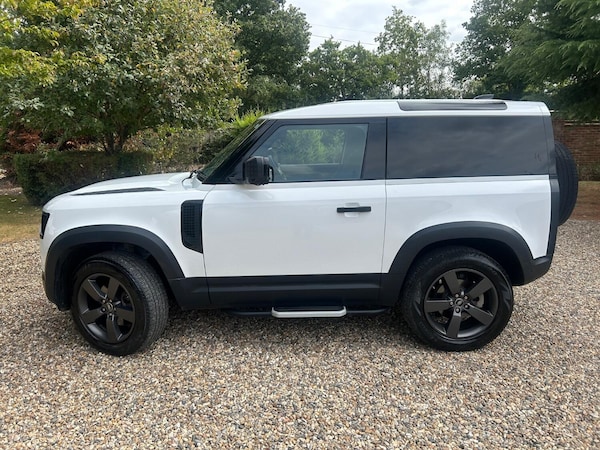 Used Land Rover Defender 90 2021 for sale - 75667783: Photo 10