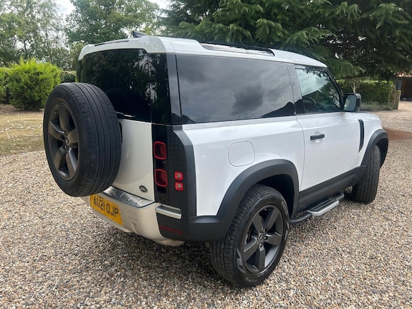 Used Land Rover Defender 90 2021 for sale - 75667783: Photo 21