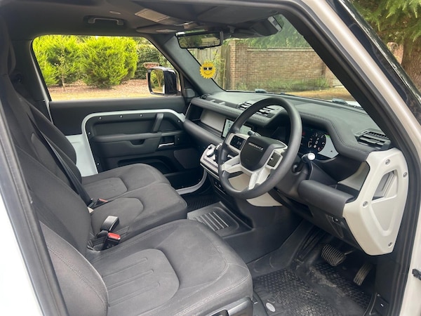 Used Land Rover Defender 90 2021 for sale - 75667783: Photo 36