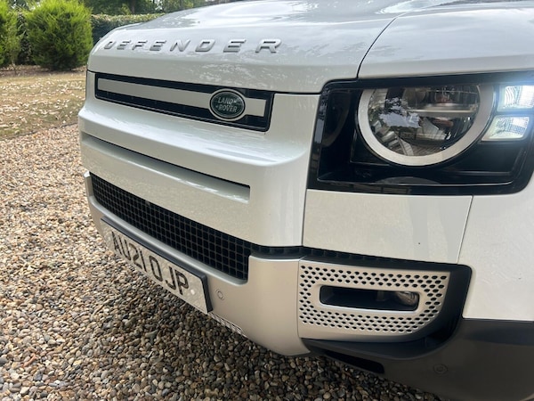 Used Land Rover Defender 90 2021 for sale - 75667783: Photo 9