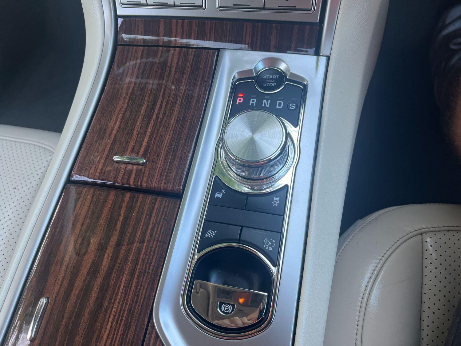 Used Jaguar XF 2011 for sale - 76082751: Photo 24