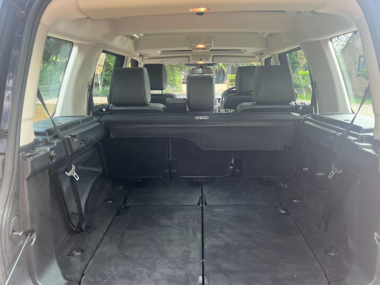 Used Land Rover Discovery 2014 for sale - 76776388: Photo 30