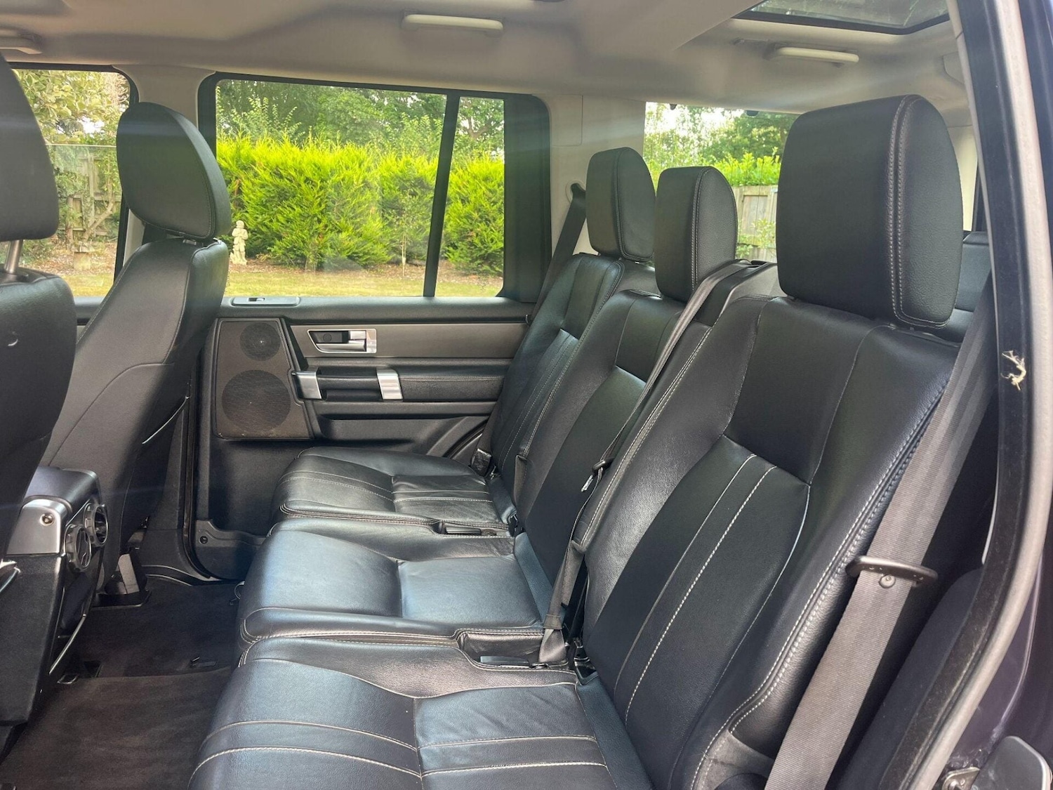 Used Land Rover Discovery 2014 for sale - 76776388: Photo 4