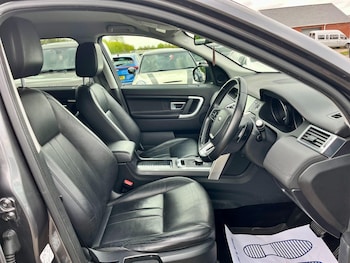 Used Land Rover Discovery Sport 2018 for sale - 78151806: Photo