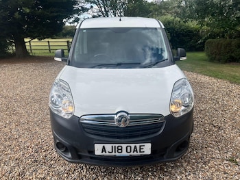 Used Vauxhall Combo 2018 for sale - 75497260: Photo