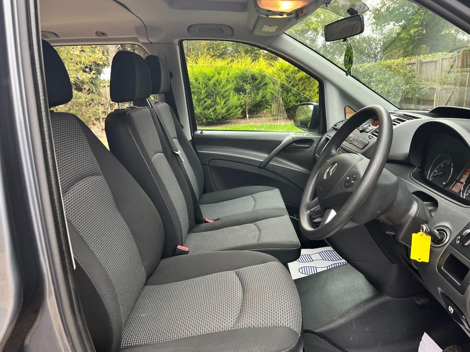 Used Mercedes-Benz Vito 2014 for sale - 76776432: Photo 2