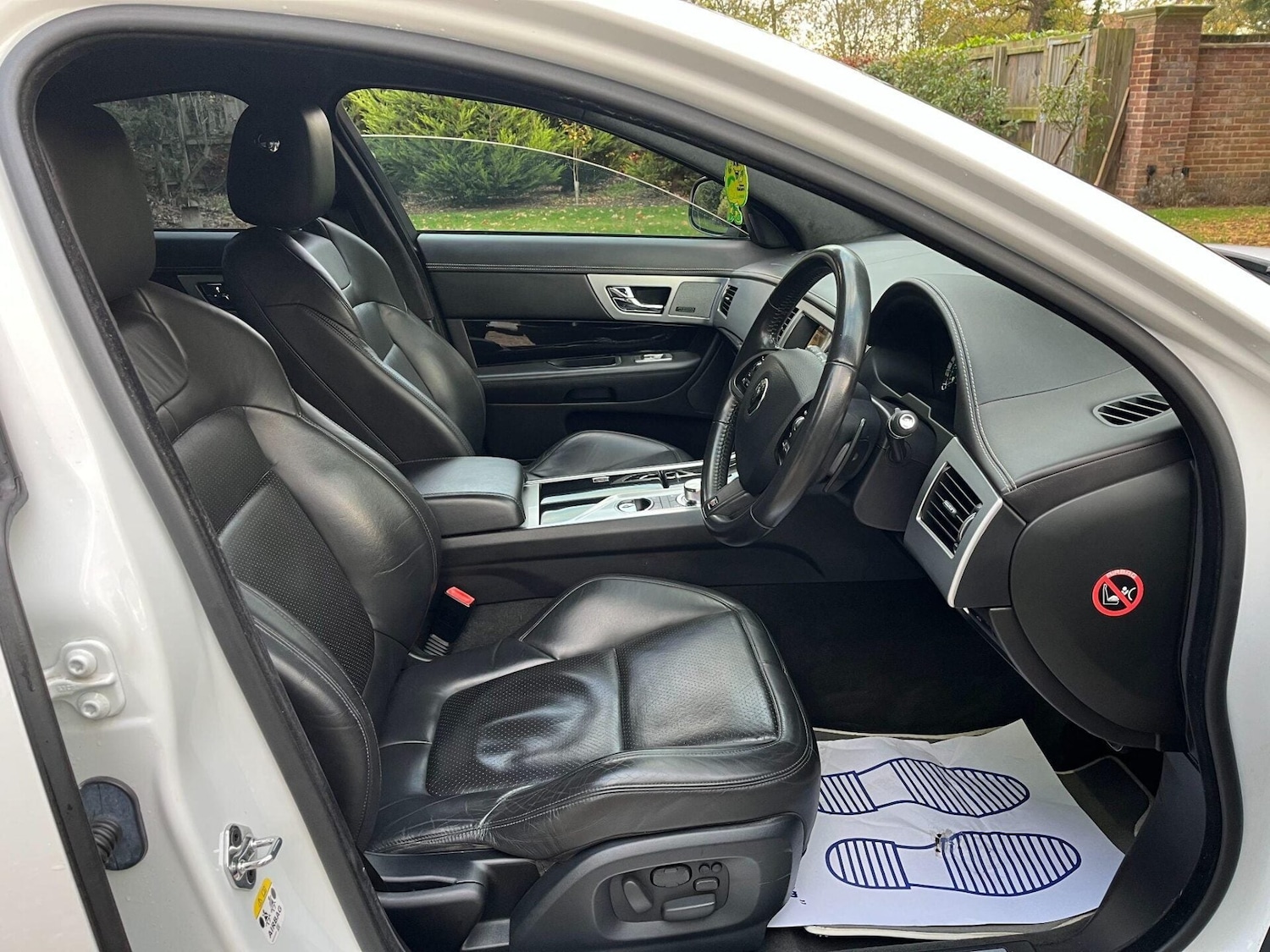 Used Jaguar XF 2014 for sale - 76776406: Photo 2