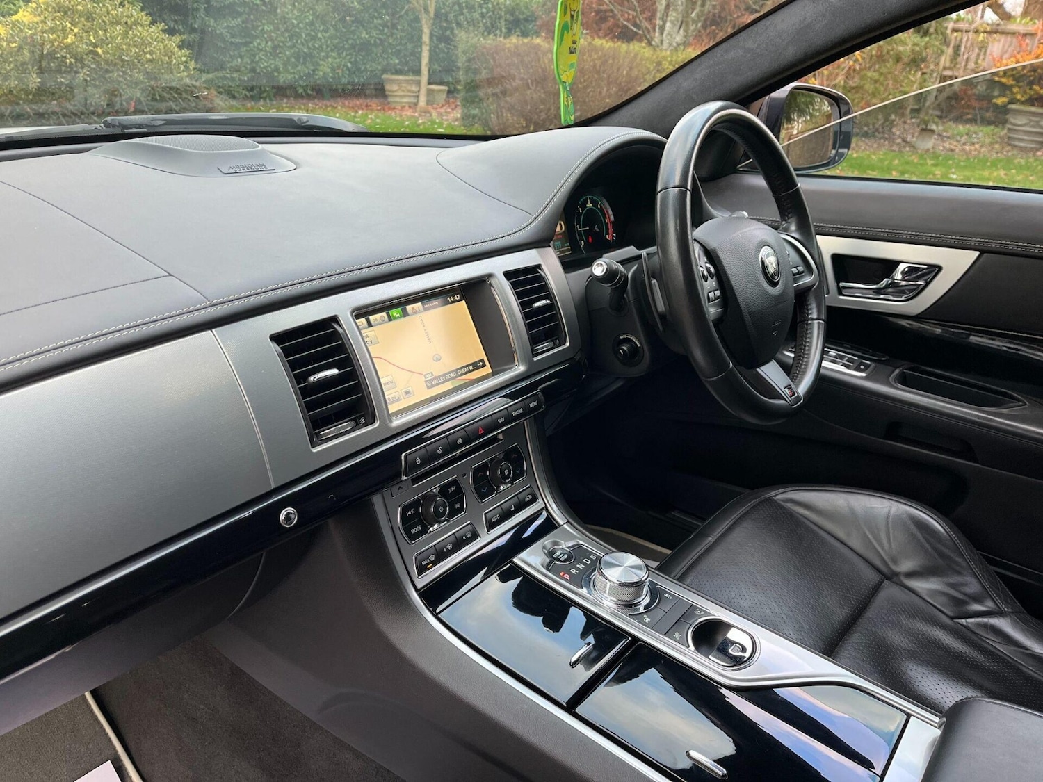 Used Jaguar XF 2014 for sale - 76776406: Photo 27