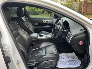 Used Jaguar XF 2014 for sale - 76776406: Photo