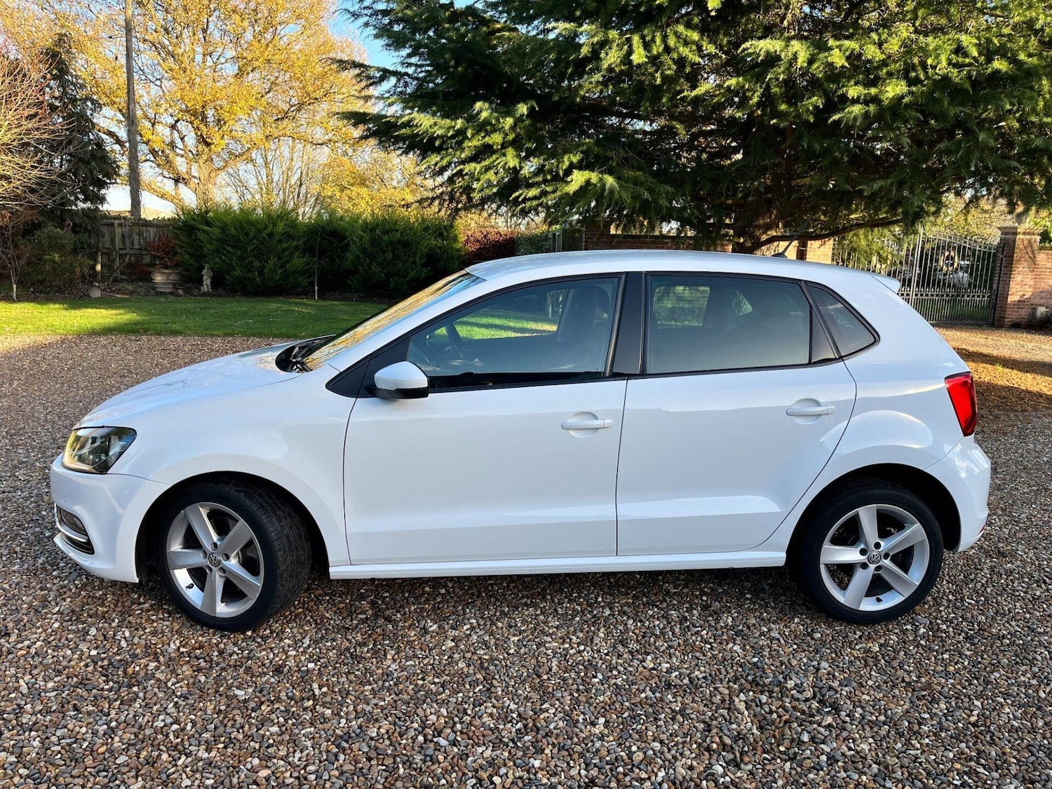 Used Volkswagen Polo 2014 for sale - 76776398: Photo 10