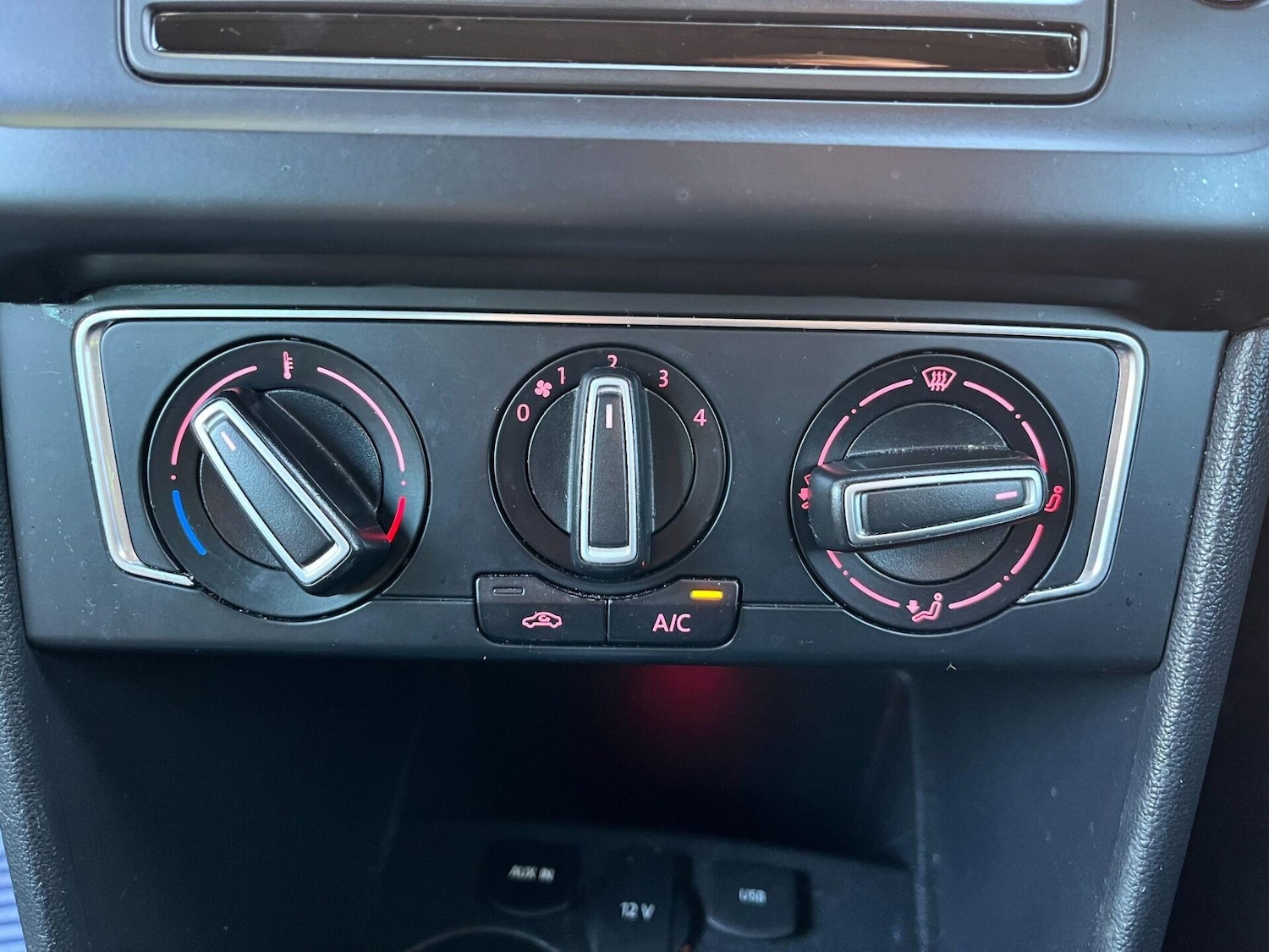 Used Volkswagen Polo 2014 for sale - 76776398: Photo 11