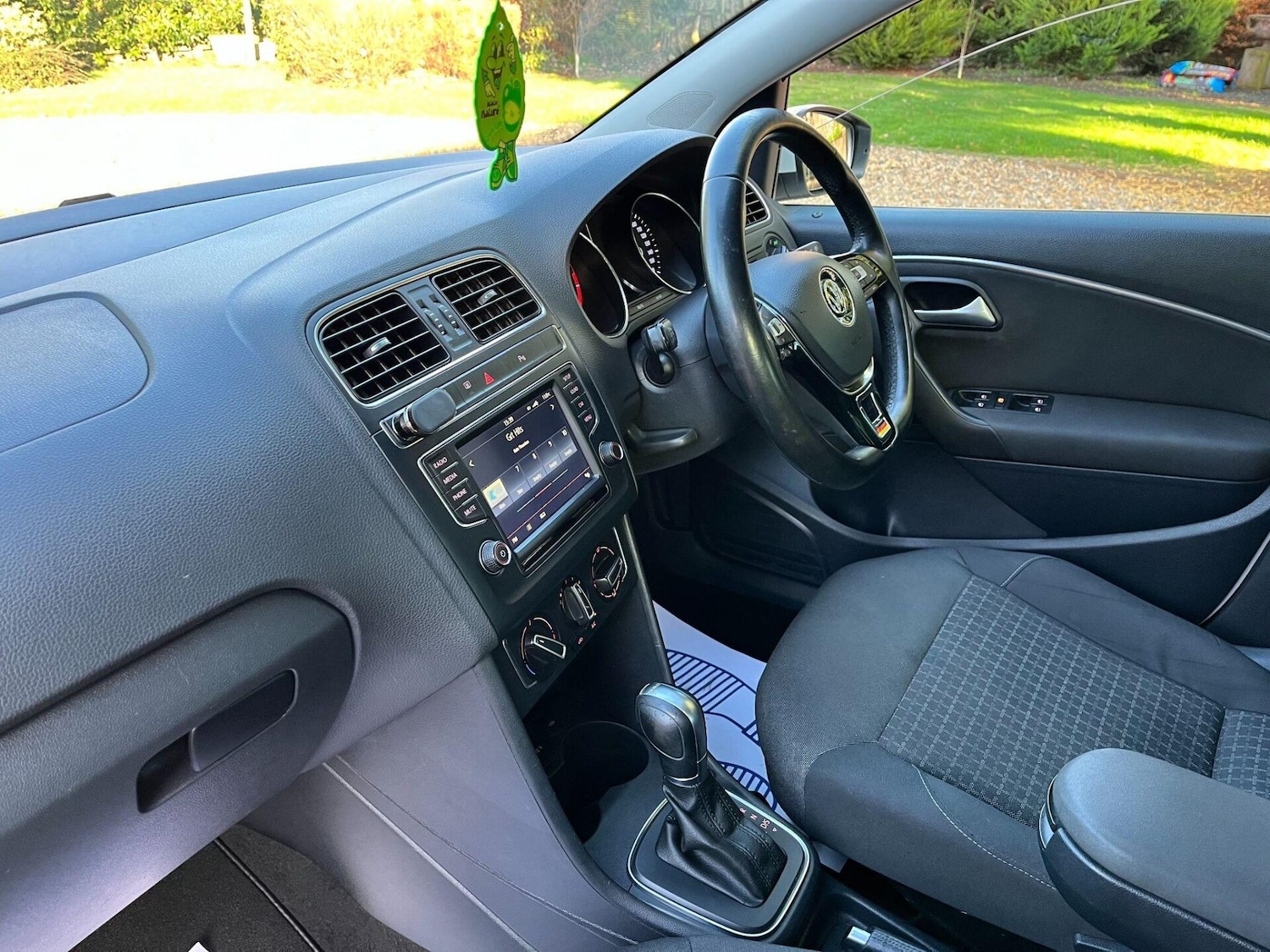 Used Volkswagen Polo 2014 for sale - 76776398: Photo 17