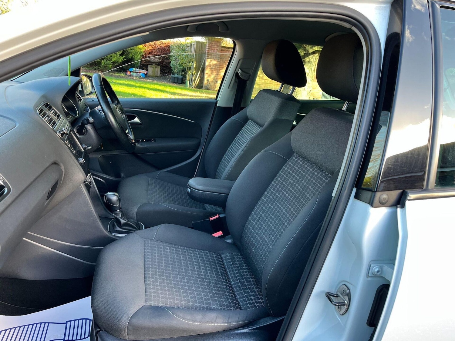 Used Volkswagen Polo 2014 for sale - 76776398: Photo 2