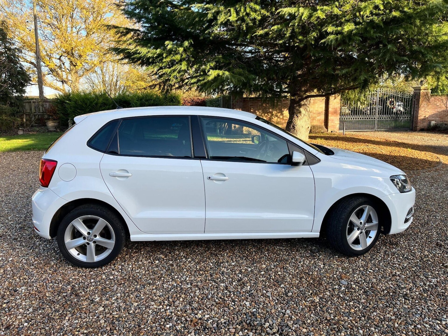 Used Volkswagen Polo 2014 for sale - 76776398: Photo 22