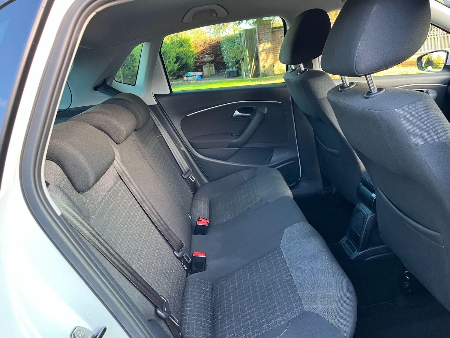 Used Volkswagen Polo 2014 for sale - 76776398: Photo 27