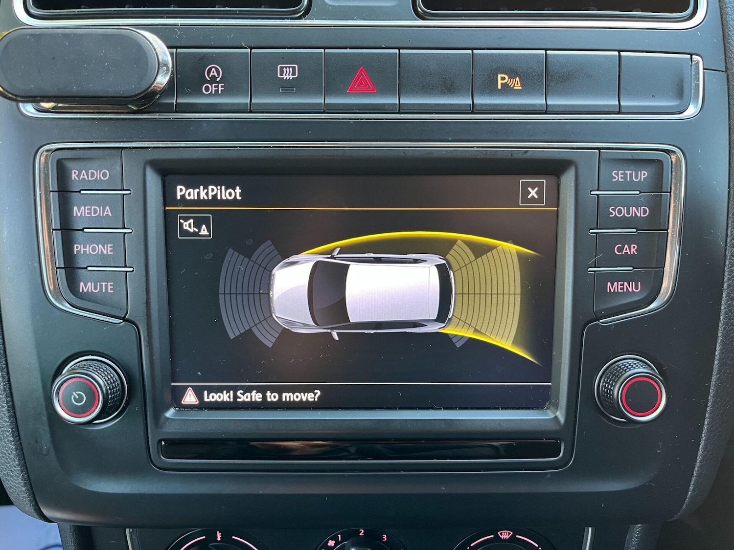 Used Volkswagen Polo 2014 for sale - 76776398: Photo 9