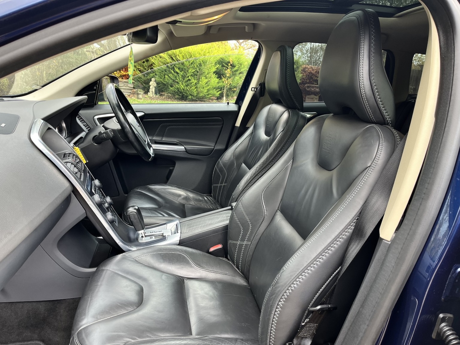 Used Volvo XC60 2012 for sale - 76751727: Photo 26