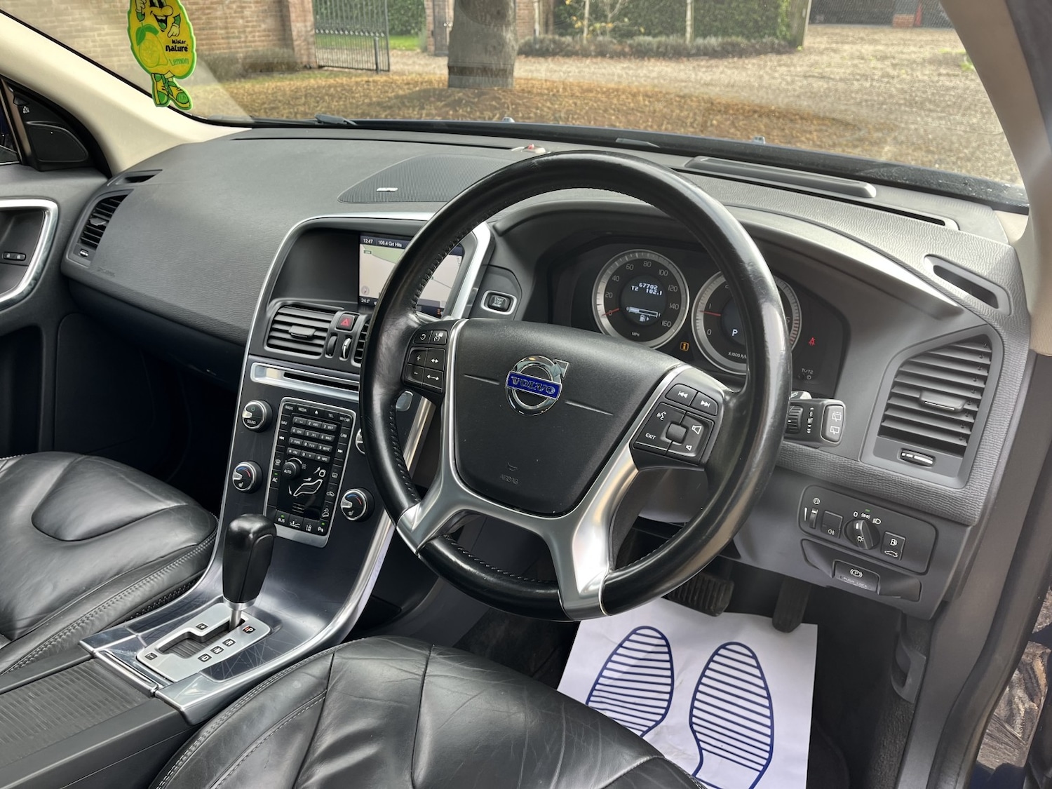 Used Volvo XC60 2012 for sale - 76751727: Photo 29