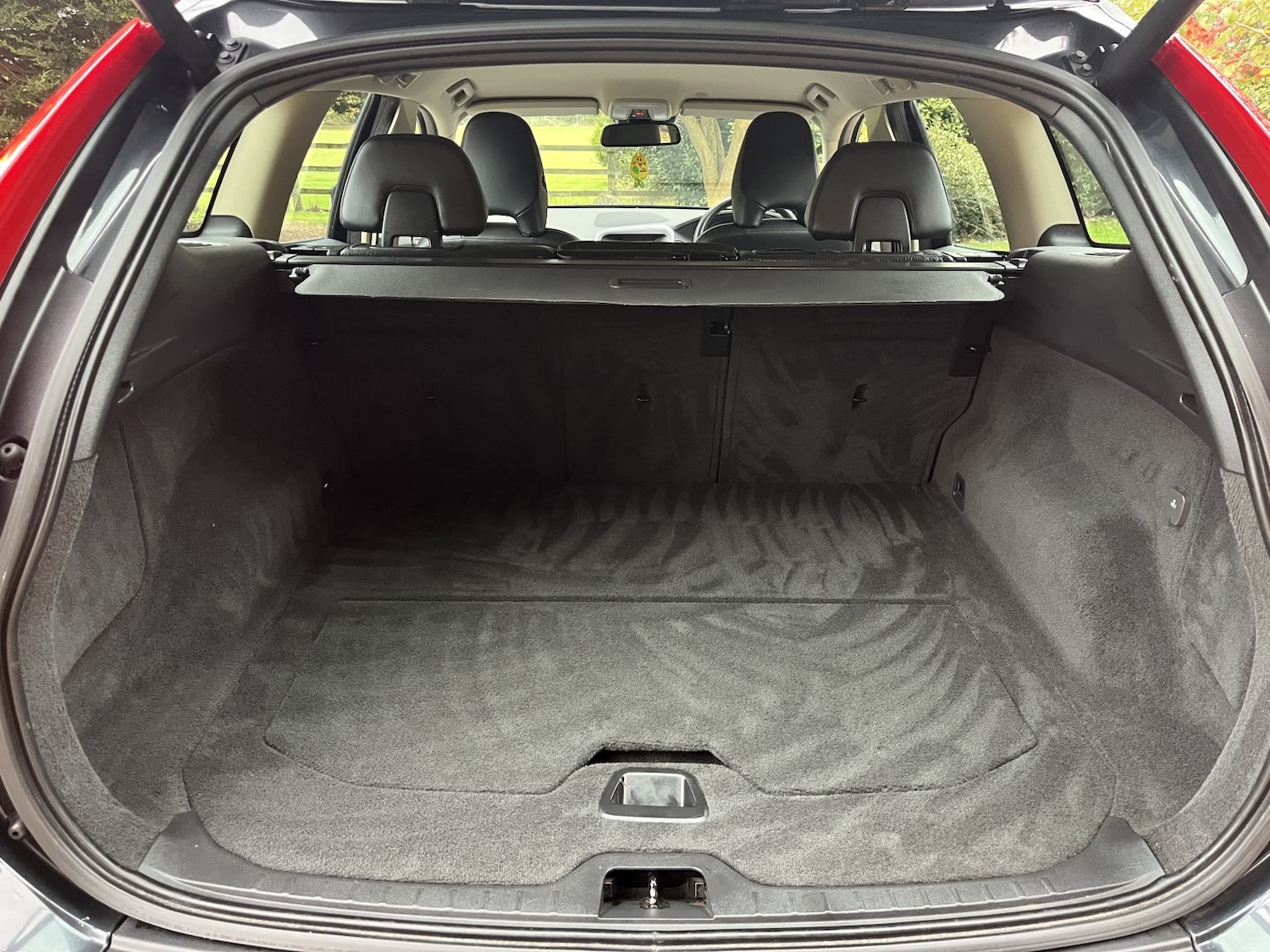 Used Volvo XC60 2011 for sale - 76181082: Photo 11