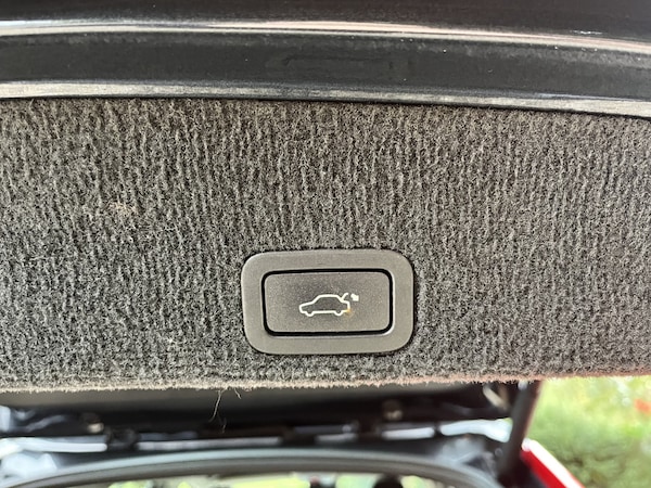 Used Volvo XC60 2011 for sale - 76181082: Photo 17