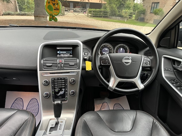 Used Volvo XC60 2011 for sale - 76181082: Photo 6