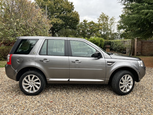 Used Land Rover Freelander 2 2010 for sale - 75338167: Photo 17
