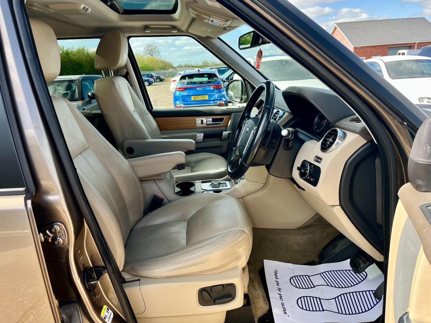 Used Land Rover Discovery 2014 for sale - 78097933: Photo 4