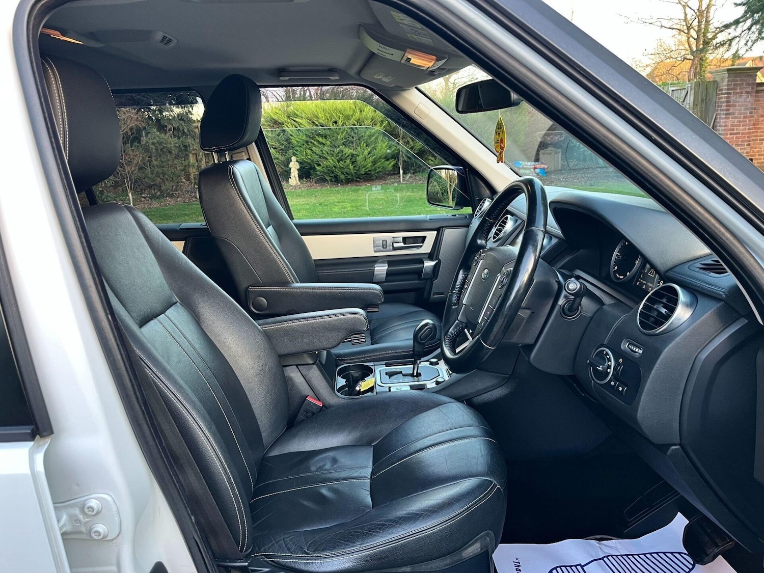 Used Land Rover Discovery 2011 for sale - 77003564: Photo 2