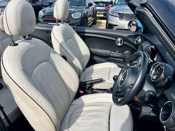 Used MINI Convertible 2016 for sale - 79792102: Photo