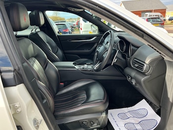 Used Maserati Levante 2017 for sale - 77831887: Photo