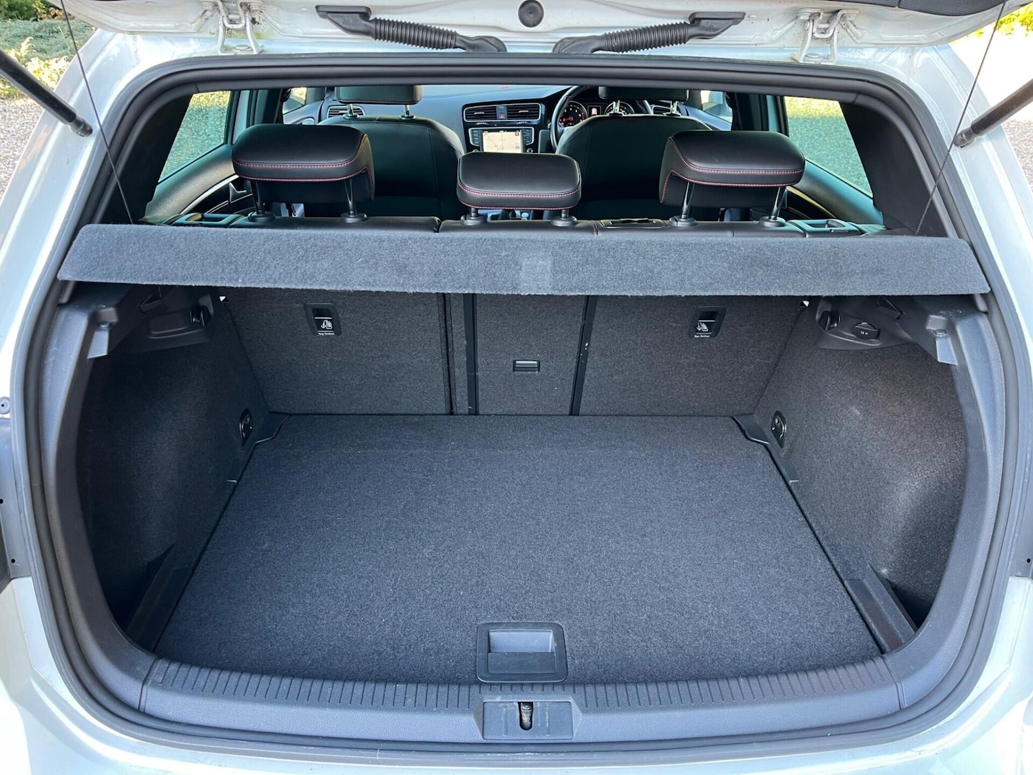 Used Volkswagen Golf 2017 for sale - 77088538: Photo 10