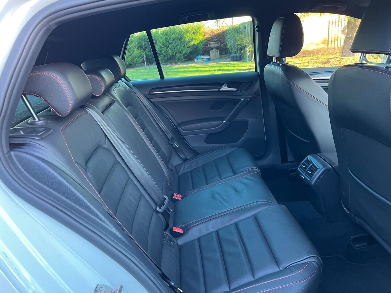 Used Volkswagen Golf 2017 for sale - 77088538: Photo 15