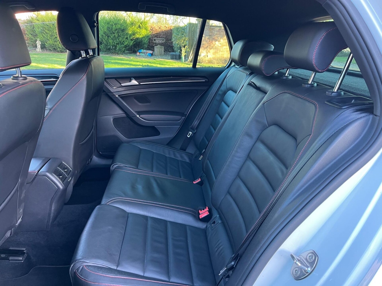 Used Volkswagen Golf 2017 for sale - 77088538: Photo 16