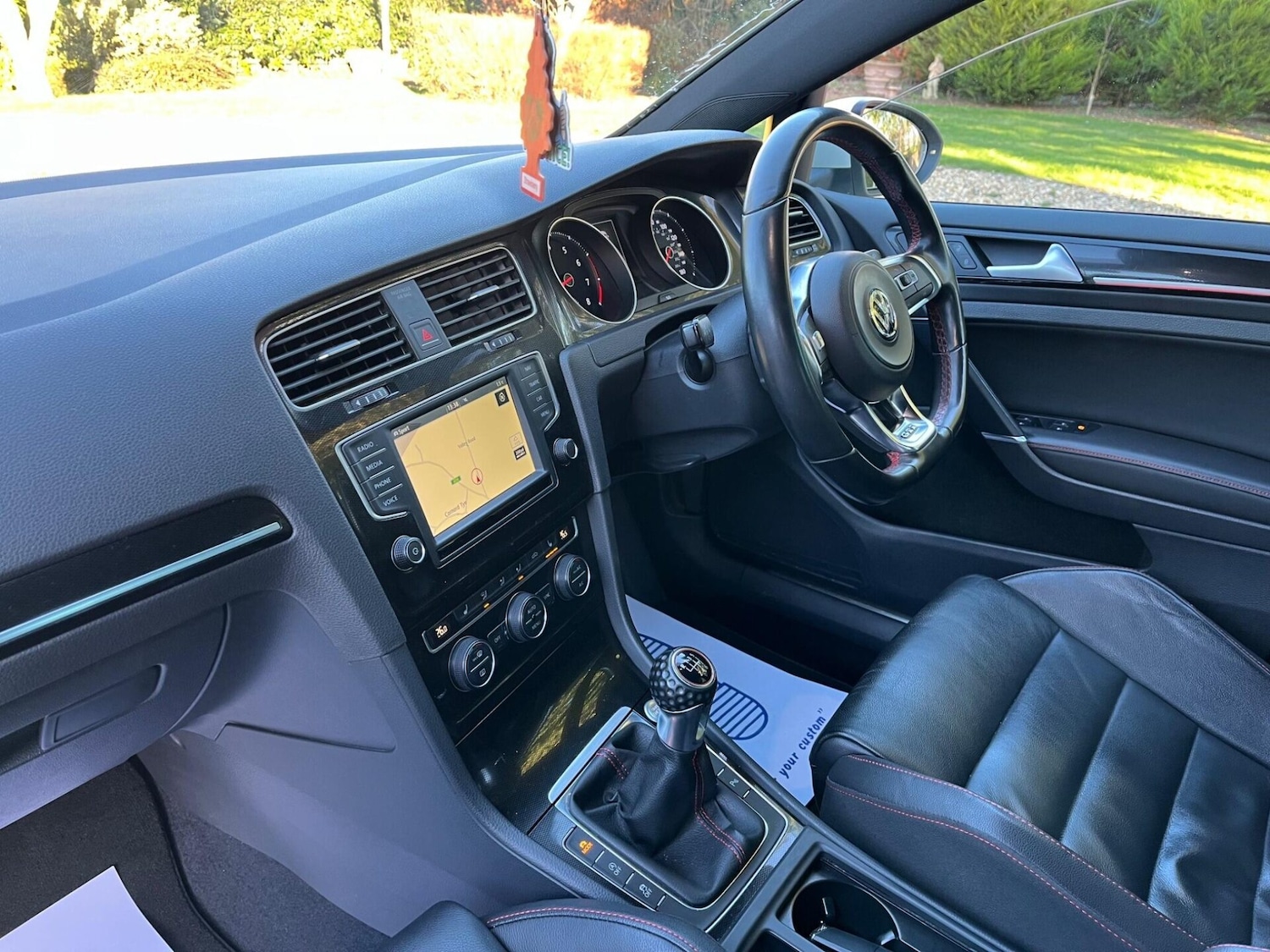 Used Volkswagen Golf 2017 for sale - 77088538: Photo 2