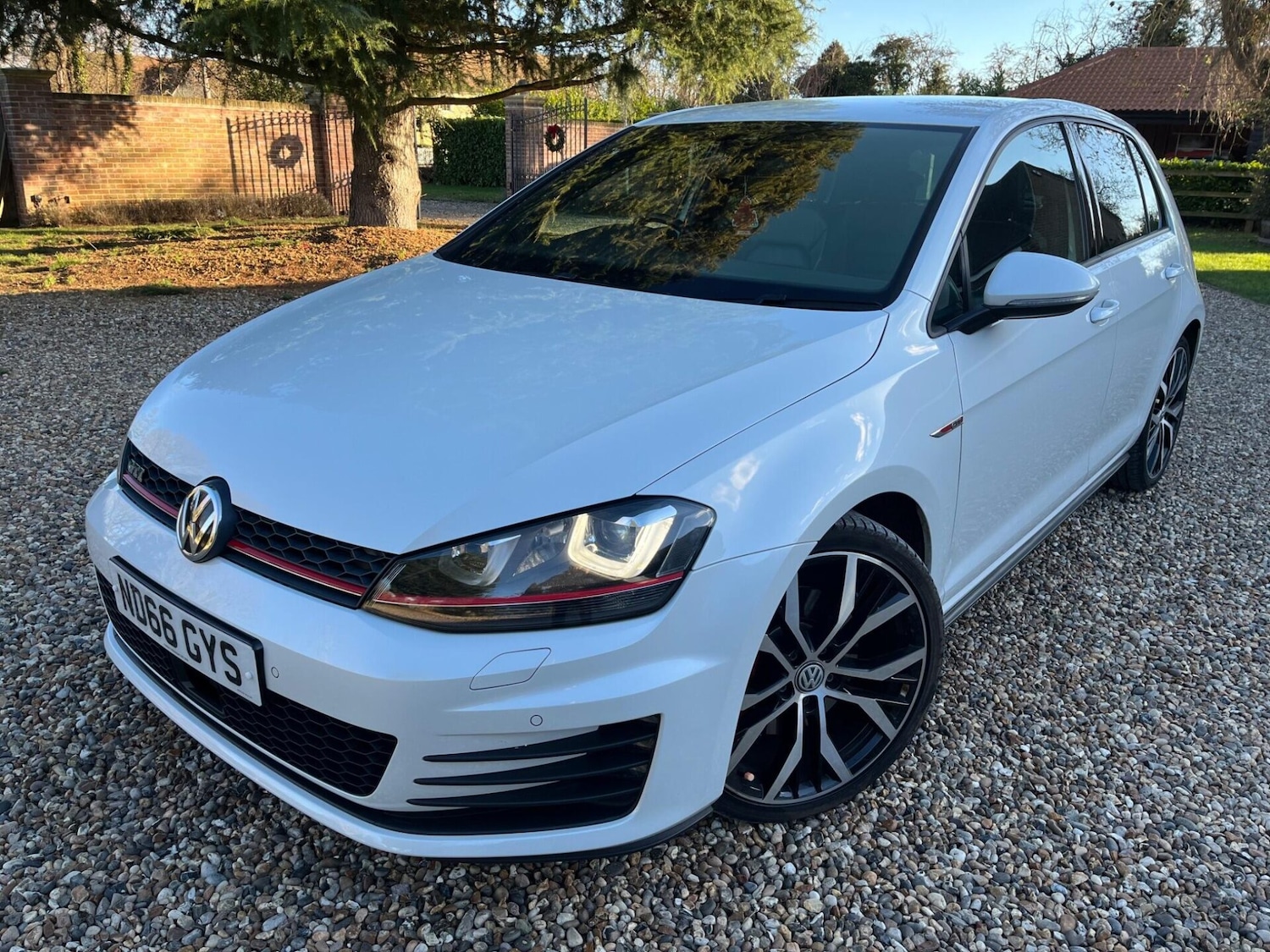 Used Volkswagen Golf 2017 for sale - 77088538: Photo 5