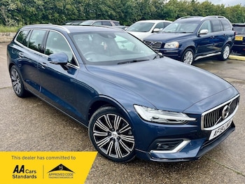 Used Volvo V60 2019 for sale - 78253665: Photo