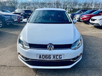 Used Volkswagen Polo 2016 for sale - 77689393: Photo