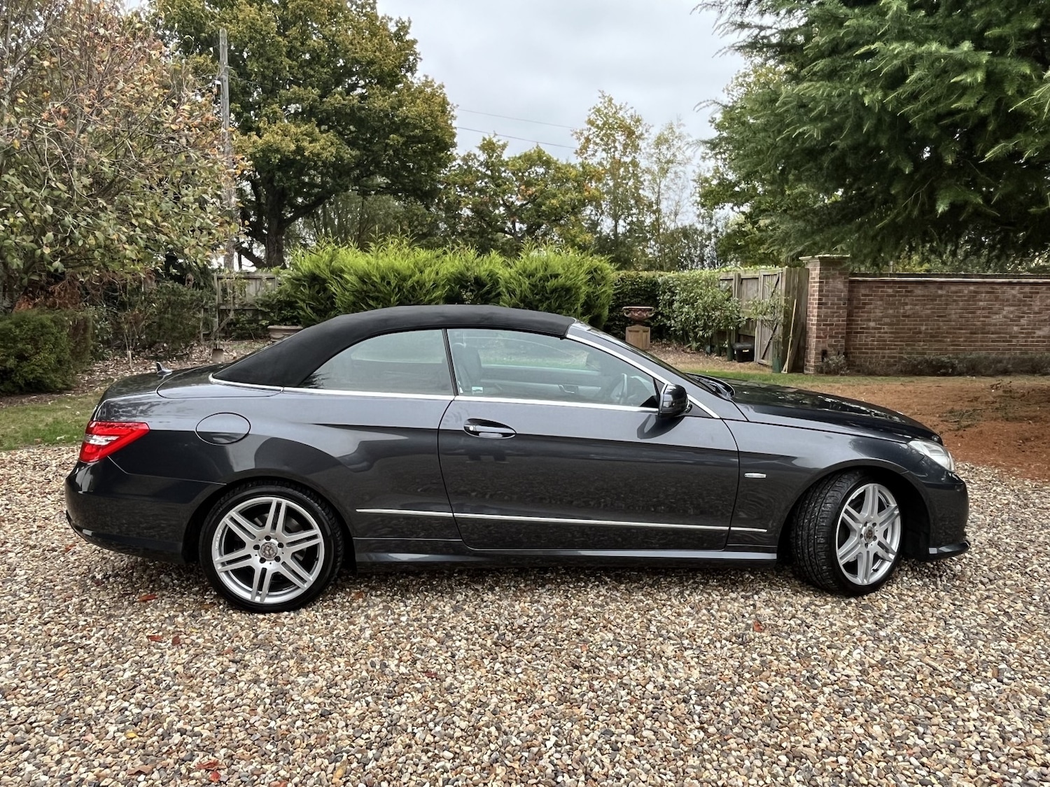 Used Mercedes-Benz E Class 2011 for sale - 76246204: Photo 30