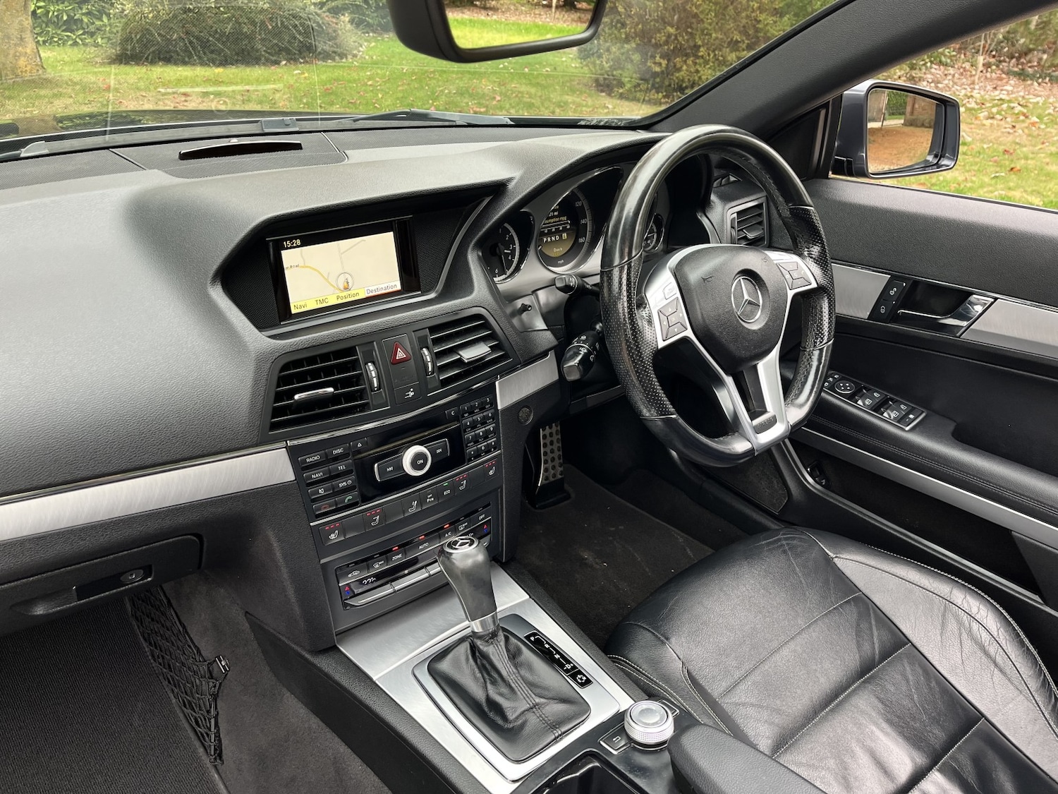 Used Mercedes-Benz E Class 2011 for sale - 76246204: Photo 33