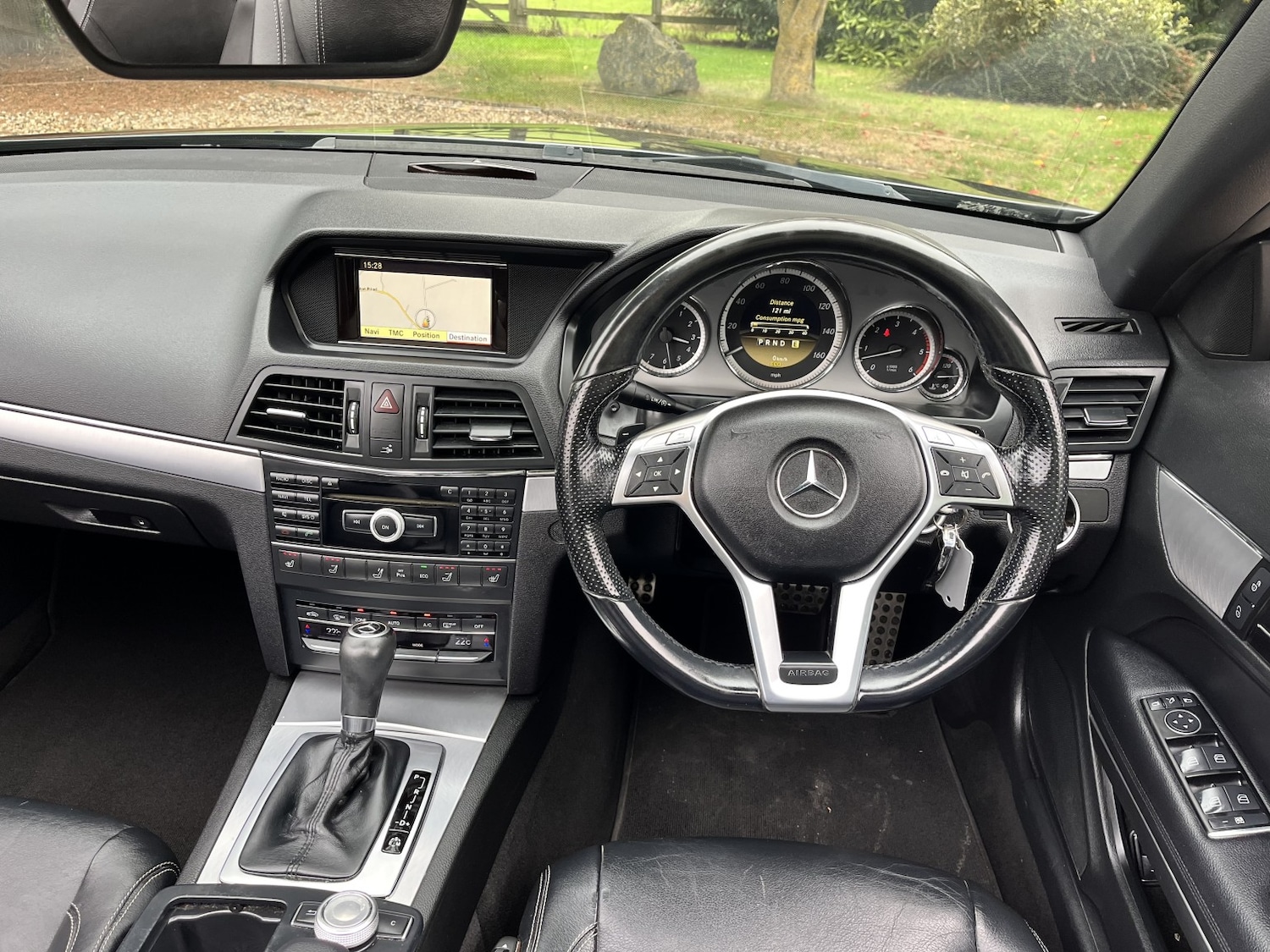 Used Mercedes-Benz E Class 2011 for sale - 76246204: Photo 6