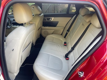 Used Jaguar XF 2014 for sale - 76005613: Photo 4