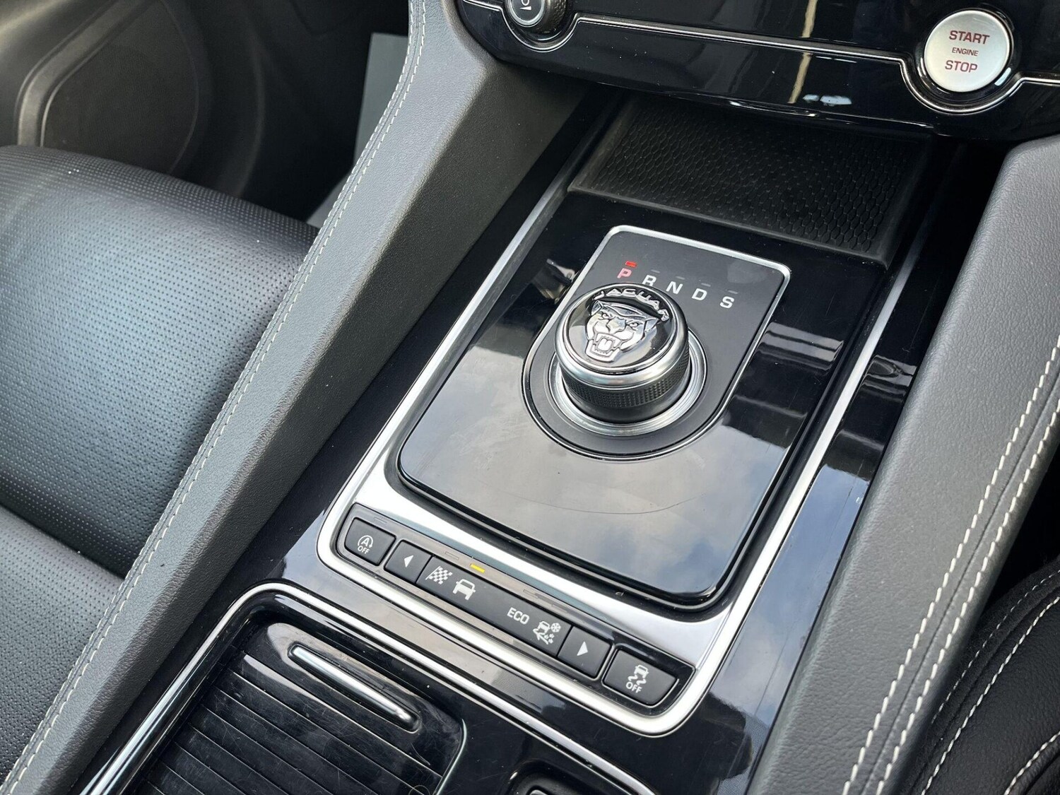 Used Jaguar F-Pace 2018 for sale - 77195247: Photo 26