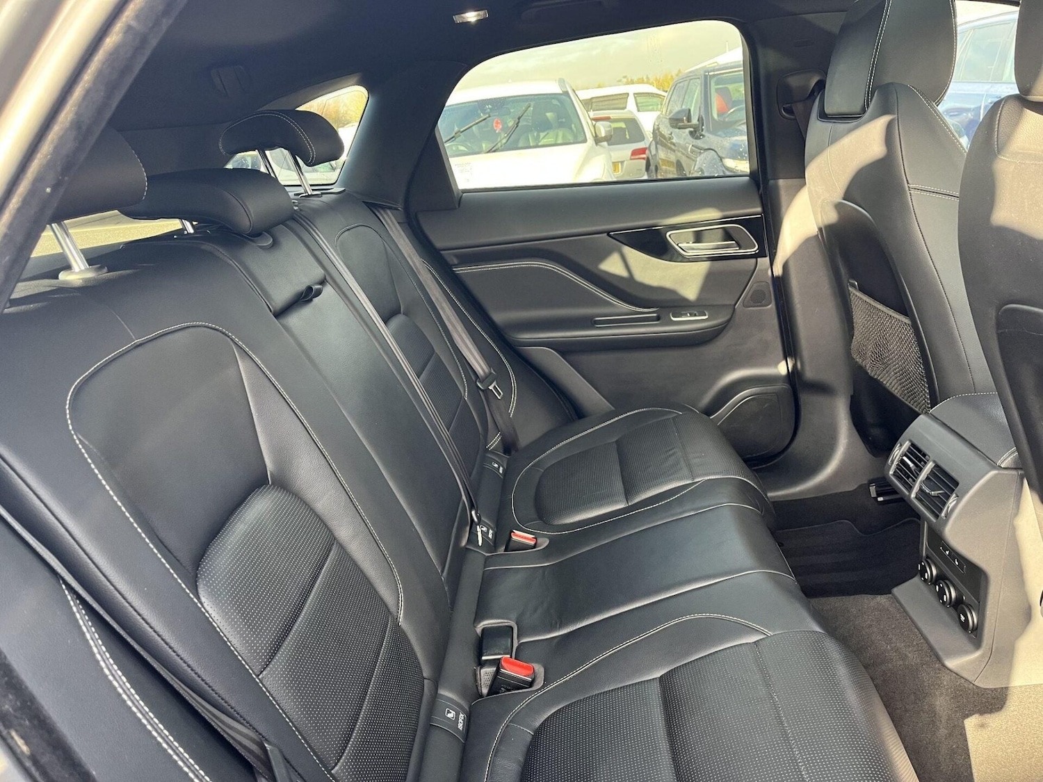 Used Jaguar F-Pace 2018 for sale - 77195247: Photo 4